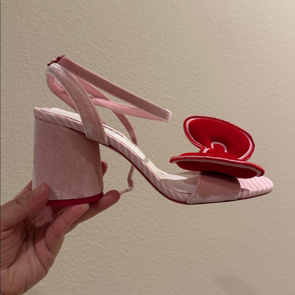 ASOS x Hello Kitty Velvet Bow Platform Heel Strap Sandals - Picture 5 of 9